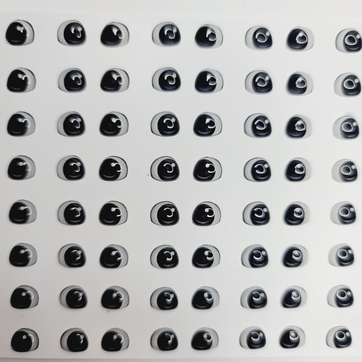 STY R061 Adhesive Resin Eyes for Clays BLACK XS (5,5 x 6,5 mm) 72Pairs